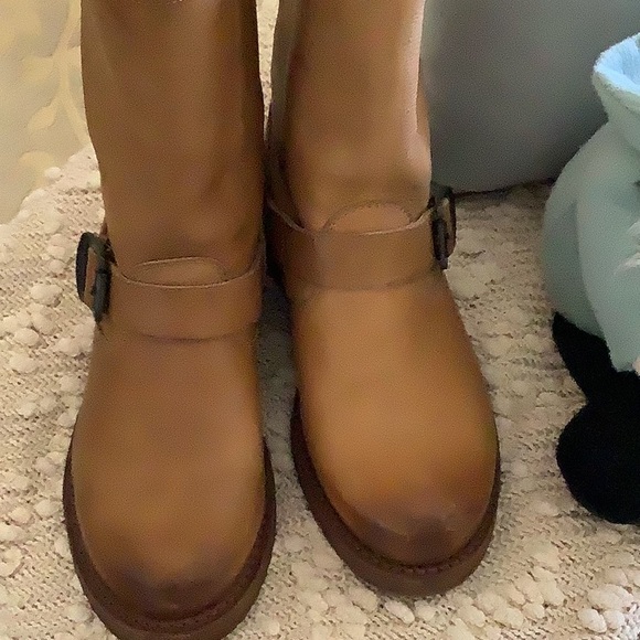 Frye Veronica Boots 🤎🤎🤎🤎 - Picture 2 of 14